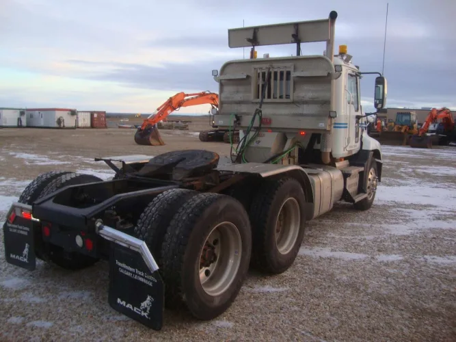 Photo #70 of BLUEBIRD CONTRACTING SERVICES (A DIVISION OF TROTTER & MORTON LIMITED) - LATE MODEL CONSTRUCTION EQUIPMENT