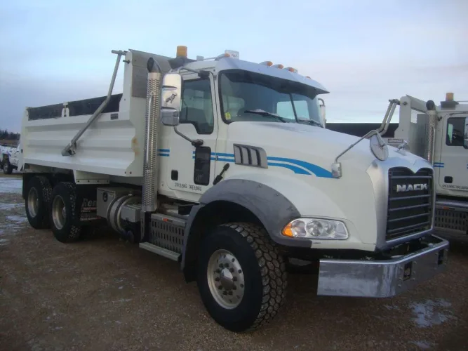 Photo #100 of BLUEBIRD CONTRACTING SERVICES (A DIVISION OF TROTTER & MORTON LIMITED) - LATE MODEL CONSTRUCTION EQUIPMENT