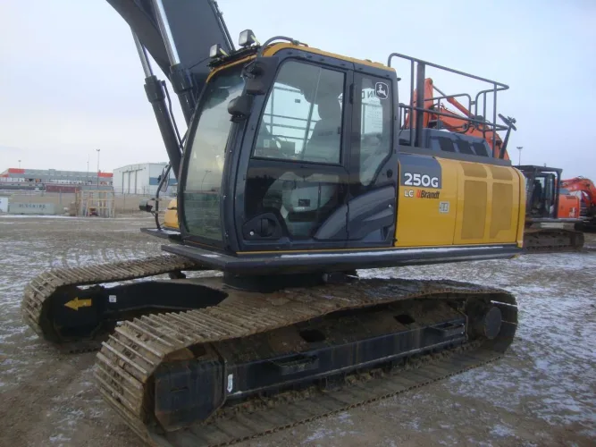 Photo #118 of BLUEBIRD CONTRACTING SERVICES (A DIVISION OF TROTTER & MORTON LIMITED) - LATE MODEL CONSTRUCTION EQUIPMENT