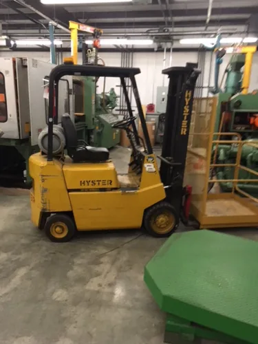 Photo #2 of PRECISION CUSTOM MOLDERS - (3) CINCINNATI MILACRON INJECTION MOLDING MACHINES UP TO 1,000 TON, (7) REED INJECTION MOLDING MACHINES UP TO 550 TON, KITAMURA MYCENTER-4 CNC MACHINING CENTER, GRANULATORS, HOPPERS & MORE...
