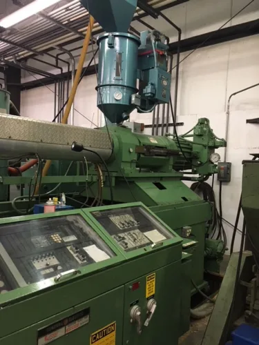 Photo #65 of PRECISION CUSTOM MOLDERS - (3) CINCINNATI MILACRON INJECTION MOLDING MACHINES UP TO 1,000 TON, (7) REED INJECTION MOLDING MACHINES UP TO 550 TON, KITAMURA MYCENTER-4 CNC MACHINING CENTER, GRANULATORS, HOPPERS & MORE...