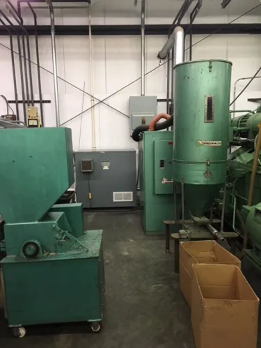 Photo #77 of PRECISION CUSTOM MOLDERS - (3) CINCINNATI MILACRON INJECTION MOLDING MACHINES UP TO 1,000 TON, (7) REED INJECTION MOLDING MACHINES UP TO 550 TON, KITAMURA MYCENTER-4 CNC MACHINING CENTER, GRANULATORS, HOPPERS & MORE...