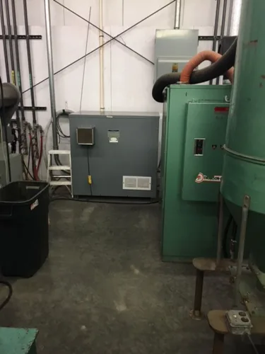 Photo #78 of PRECISION CUSTOM MOLDERS - (3) CINCINNATI MILACRON INJECTION MOLDING MACHINES UP TO 1,000 TON, (7) REED INJECTION MOLDING MACHINES UP TO 550 TON, KITAMURA MYCENTER-4 CNC MACHINING CENTER, GRANULATORS, HOPPERS & MORE...