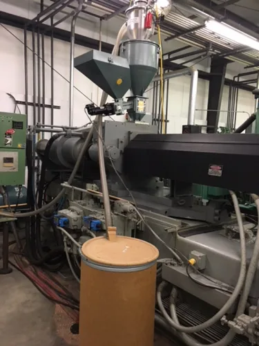 Photo #90 of PRECISION CUSTOM MOLDERS - (3) CINCINNATI MILACRON INJECTION MOLDING MACHINES UP TO 1,000 TON, (7) REED INJECTION MOLDING MACHINES UP TO 550 TON, KITAMURA MYCENTER-4 CNC MACHINING CENTER, GRANULATORS, HOPPERS & MORE...