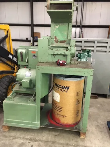 Photo #110 of PRECISION CUSTOM MOLDERS - (3) CINCINNATI MILACRON INJECTION MOLDING MACHINES UP TO 1,000 TON, (7) REED INJECTION MOLDING MACHINES UP TO 550 TON, KITAMURA MYCENTER-4 CNC MACHINING CENTER, GRANULATORS, HOPPERS & MORE...