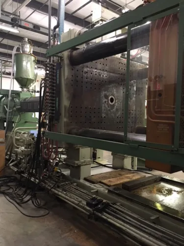 Photo #120 of PRECISION CUSTOM MOLDERS - (3) CINCINNATI MILACRON INJECTION MOLDING MACHINES UP TO 1,000 TON, (7) REED INJECTION MOLDING MACHINES UP TO 550 TON, KITAMURA MYCENTER-4 CNC MACHINING CENTER, GRANULATORS, HOPPERS & MORE...