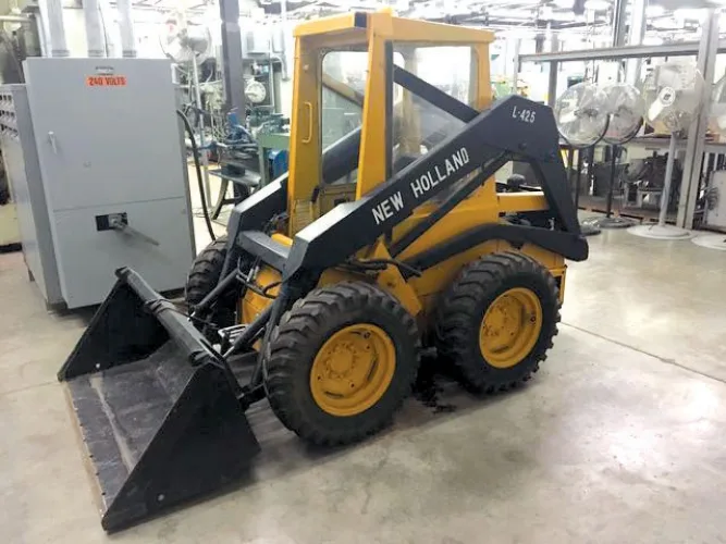 Photo #164 of PRECISION CUSTOM MOLDERS - (3) CINCINNATI MILACRON INJECTION MOLDING MACHINES UP TO 1,000 TON, (7) REED INJECTION MOLDING MACHINES UP TO 550 TON, KITAMURA MYCENTER-4 CNC MACHINING CENTER, GRANULATORS, HOPPERS & MORE...