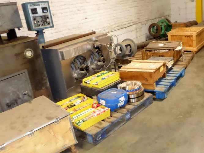 Photo #4 of SURPLUS ROBOTS/MRO/CRIB ITEMS FROM VARIOUS TIER I & TIER II SUPPLIERS