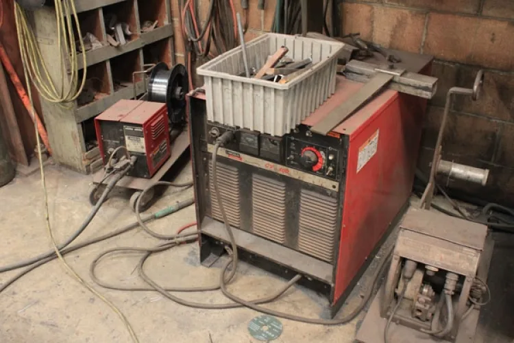 Photo #31 of CENTRAL MACHINE & WELDING - FULL-SERVICE METAL FAB & MACHINE SHOP FEATURING: A LARGE QTY OF WELDERS, IRONWORKER, INITIAL PINCH HYD PLATE ROLL, SAWS, LATHES, MILLING MACHINES, PRESS BRAKE, SHEAR, TUBE BENDER, PICKUP TRUCKS & PLANT SUPPORT EQUIPMENT