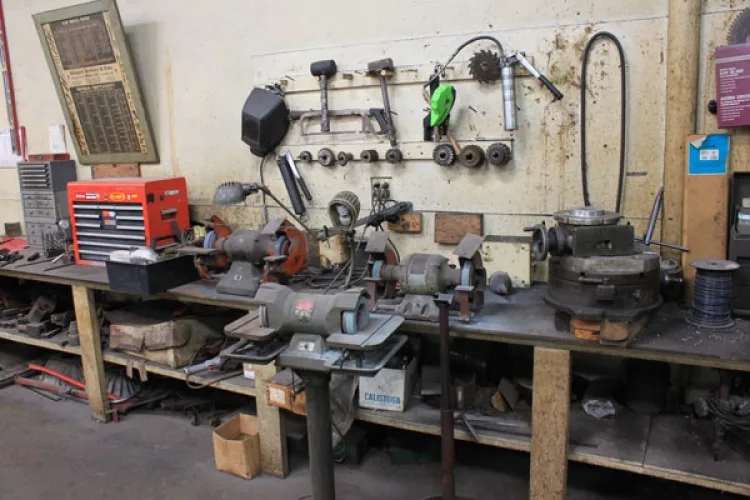 Photo #60 of CENTRAL MACHINE & WELDING - FULL-SERVICE METAL FAB & MACHINE SHOP FEATURING: A LARGE QTY OF WELDERS, IRONWORKER, INITIAL PINCH HYD PLATE ROLL, SAWS, LATHES, MILLING MACHINES, PRESS BRAKE, SHEAR, TUBE BENDER, PICKUP TRUCKS & PLANT SUPPORT EQUIPMENT