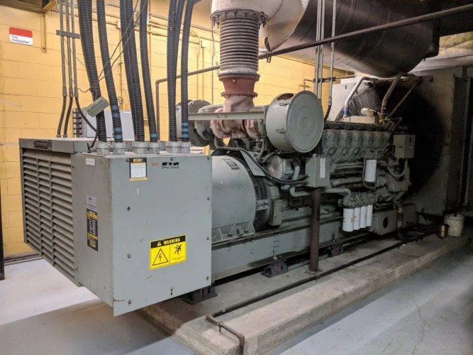 Photo #2 of SEARS DATA CENTER ASSETS - LOW HOUR BACKUP GENERATORS, SERVER, OFFICE AND CAFETERIA EQUIPMENT