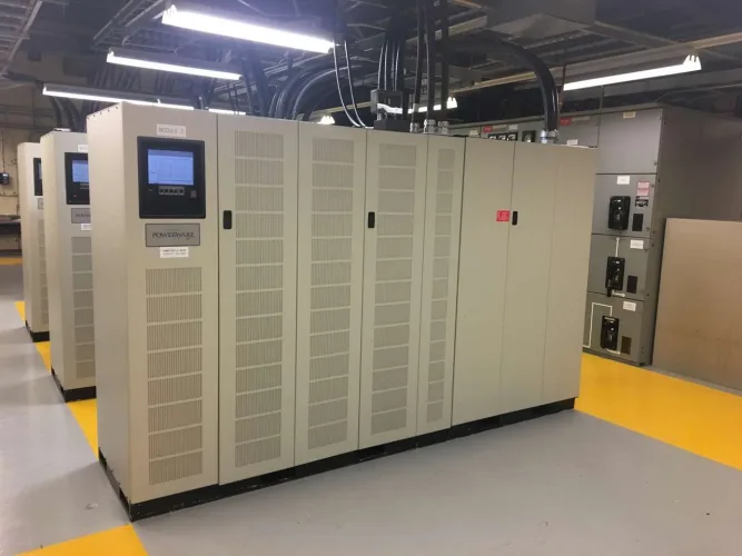 Photo #11 of SEARS DATA CENTER ASSETS - LOW HOUR BACKUP GENERATORS, SERVER, OFFICE AND CAFETERIA EQUIPMENT