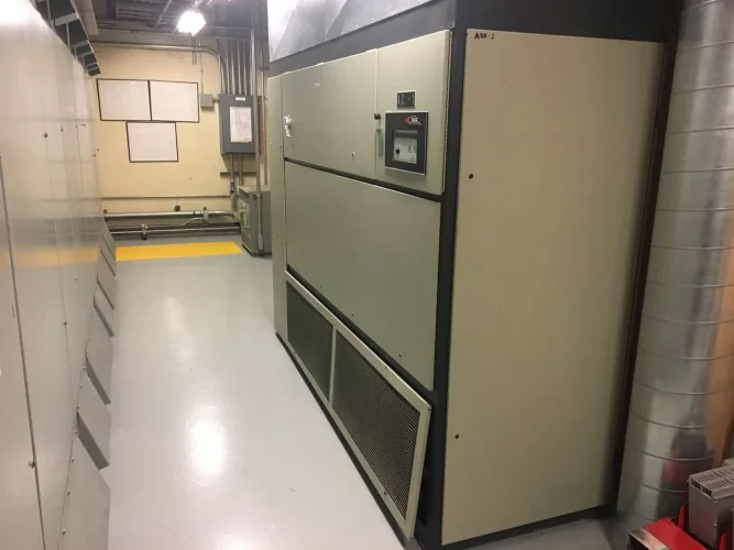 Photo #22 of SEARS DATA CENTER ASSETS - LOW HOUR BACKUP GENERATORS, SERVER, OFFICE AND CAFETERIA EQUIPMENT