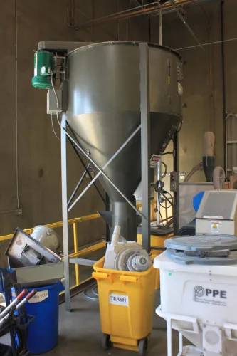 Photo #12 of ASSETS FORMERLY OF PACTIV - DAVIS-STANDARD, AKRON & HPM PLASTIC EXTRUDERS, AUXILIARY EQUIPMENT, AIR COMPRESSORS & CHILLER, MATERIAL HANDLING EQUIPMENT & MORE
