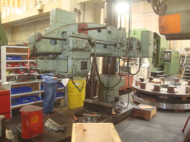 Photo #10 of SURPLUS TO THE ONGOING OPERATIONS OF MACHINISTS INC. THE GEAR WORKS SEATTLE, FEATURING: VERTICAL, HORIZONTAL & MANUAL GEAR HOBBERS, CNC GEAR GRINDERS HORIZONTAL BORING MILLS, VERTICAL TURRET LATHE, KEYSEATERS & MUCH MORE