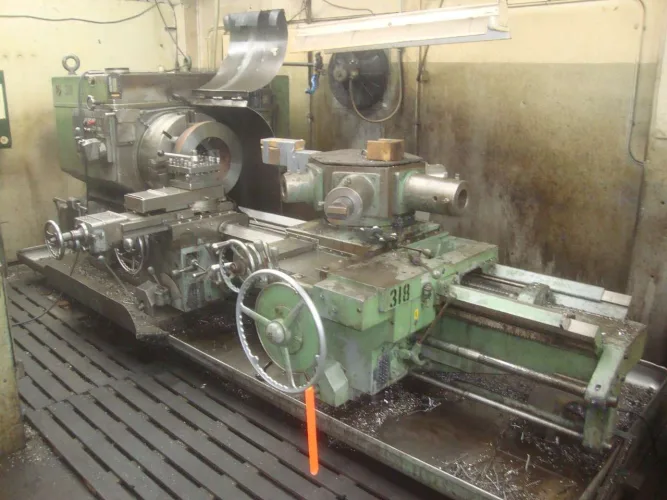 Photo #15 of SURPLUS TO THE ONGOING OPERATIONS OF MACHINISTS INC. THE GEAR WORKS SEATTLE, FEATURING: VERTICAL, HORIZONTAL & MANUAL GEAR HOBBERS, CNC GEAR GRINDERS HORIZONTAL BORING MILLS, VERTICAL TURRET LATHE, KEYSEATERS & MUCH MORE