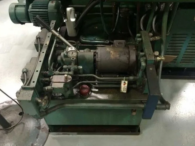 Photo #31 of SURPLUS TO THE ONGOING OPERATIONS OF MACHINISTS INC. THE GEAR WORKS SEATTLE, FEATURING: VERTICAL, HORIZONTAL & MANUAL GEAR HOBBERS, CNC GEAR GRINDERS HORIZONTAL BORING MILLS, VERTICAL TURRET LATHE, KEYSEATERS & MUCH MORE