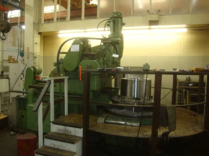 Photo #58 of SURPLUS TO THE ONGOING OPERATIONS OF MACHINISTS INC. THE GEAR WORKS SEATTLE, FEATURING: VERTICAL, HORIZONTAL & MANUAL GEAR HOBBERS, CNC GEAR GRINDERS HORIZONTAL BORING MILLS, VERTICAL TURRET LATHE, KEYSEATERS & MUCH MORE