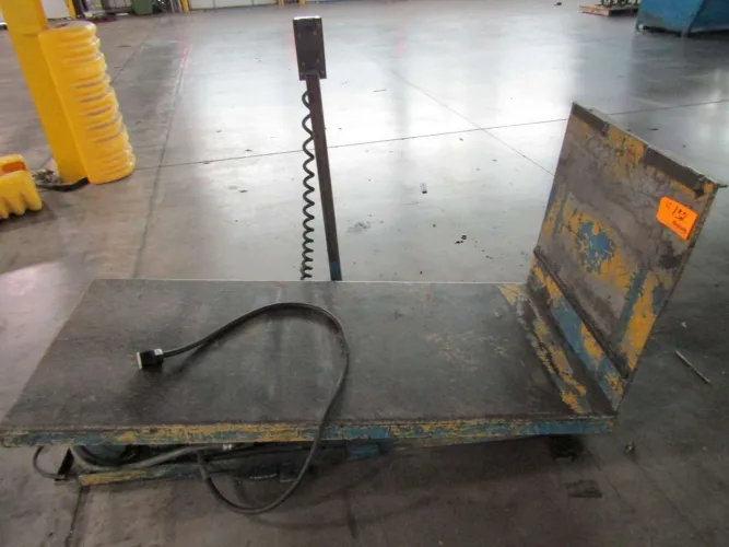 Photo #25 of ASSETS FORMERLY OF TOLEDO MOLD & DIE, FEATURING: (3) CINCINNATI E-90-D-5 BLOW MOLDERS, CINCINNATI T2000V-150G-S75 BLOW MOLDER, HARTIG BLOW MOLD INJECTION MACHINE, SPARE PARTS, CHILLER, AIR COMPRESSOR, AIR DRYER, TOWER WATER SYSTEM & MORE...