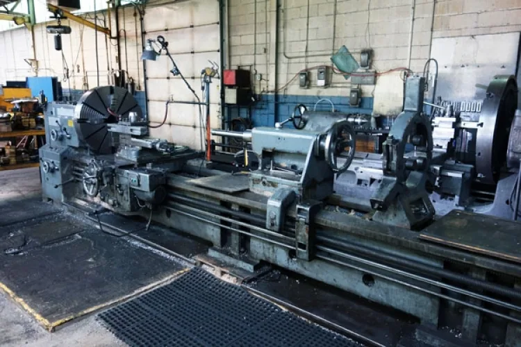 Photo #10 of TORONTO MACHINE & TOOL CO LTD, FEATURING: LATE MODEL CNC MACHINING EQUIPMENT FEATURING CNC BORING MILLS, MACHINING CENTERS AND LATHES TO 2013