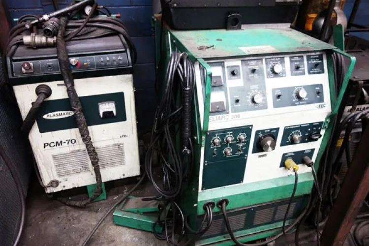 Photo #16 of TORONTO MACHINE & TOOL CO LTD, FEATURING: LATE MODEL CNC MACHINING EQUIPMENT FEATURING CNC BORING MILLS, MACHINING CENTERS AND LATHES TO 2013