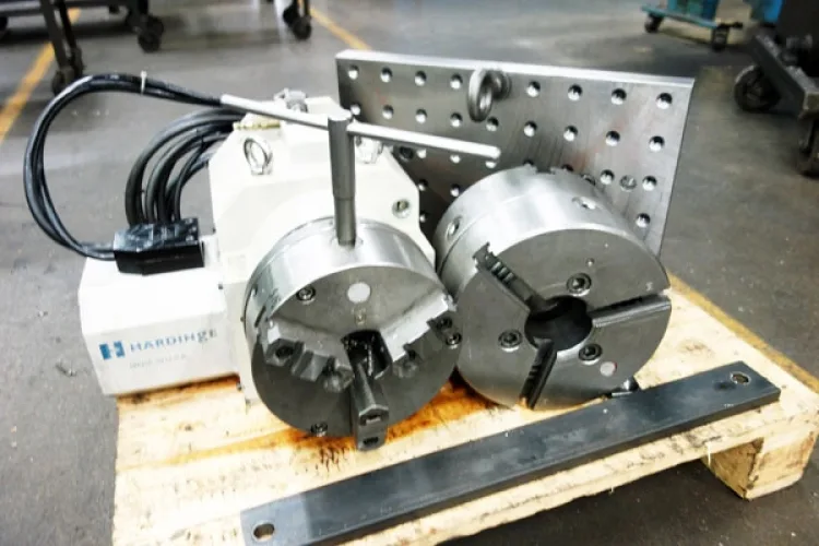 Photo #27 of TORONTO MACHINE & TOOL CO LTD, FEATURING: LATE MODEL CNC MACHINING EQUIPMENT FEATURING CNC BORING MILLS, MACHINING CENTERS AND LATHES TO 2013