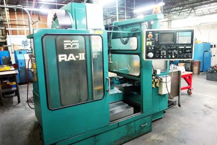 Photo #39 of TORONTO MACHINE & TOOL CO LTD, FEATURING: LATE MODEL CNC MACHINING EQUIPMENT FEATURING CNC BORING MILLS, MACHINING CENTERS AND LATHES TO 2013