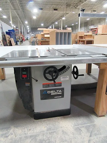 Photo #10 of MG DESIGN ASSOCIATES, PLEASANT PRAIRIE, WI LOCATION, FEATURING: LATE MODEL AS NEW AS 2016 WOODWORKING EQUIPMENT, MOBILE EQUIPMENT, STORAGE RACKING, HAND TOOLS, OFFICE EQUIPMENT & MORE