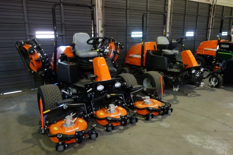 Photo #5 of BY ORDER OF U.S. BANKRUPTCY COURT CASE #: 18-60249-RBK - C&M AIR COOLED ENGINES - TX, FEATURING: NEW/DEMO/USED: COMMERCIAL ROTARY, FAIRWAY, RIDING & WALKING GREENS MOWERS, AERATORS, SOD CUTTERS & MORE