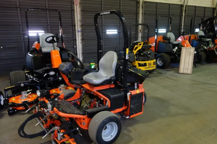 Photo #7 of BY ORDER OF U.S. BANKRUPTCY COURT CASE #: 18-60249-RBK - C&M AIR COOLED ENGINES - TX, FEATURING: NEW/DEMO/USED: COMMERCIAL ROTARY, FAIRWAY, RIDING & WALKING GREENS MOWERS, AERATORS, SOD CUTTERS & MORE