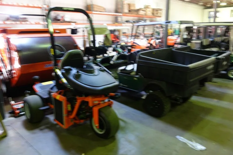 Photo #15 of BY ORDER OF U.S. BANKRUPTCY COURT CASE #: 18-60249-RBK - C&M AIR COOLED ENGINES - TX, FEATURING: NEW/DEMO/USED: COMMERCIAL ROTARY, FAIRWAY, RIDING & WALKING GREENS MOWERS, AERATORS, SOD CUTTERS & MORE