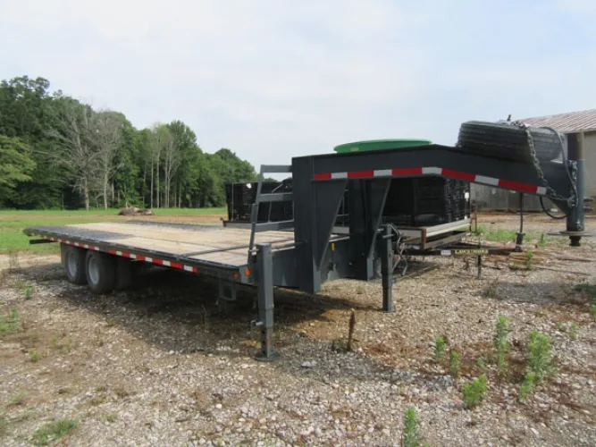 Photo #9 of GARDENS ALIVE FARMS - TN (EQUIPMENT) - EQUIPMENT AUCTION INCLUDES: LARGE QUANTITY OF JOHN DEERE TRACTORS, PICKUP TRUCKS, TRAILERS, WHEEL LOADERS, SKID STEERS, IRRIGATION EQUIPMENT, PUMPS, DUMP TRAILERS, WAGONS, GOLF CARTS & MUCH MORE