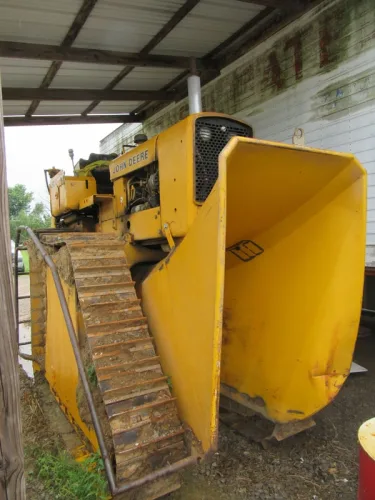Photo #21 of GARDENS ALIVE FARMS - TN (EQUIPMENT) - EQUIPMENT AUCTION INCLUDES: LARGE QUANTITY OF JOHN DEERE TRACTORS, PICKUP TRUCKS, TRAILERS, WHEEL LOADERS, SKID STEERS, IRRIGATION EQUIPMENT, PUMPS, DUMP TRAILERS, WAGONS, GOLF CARTS & MUCH MORE