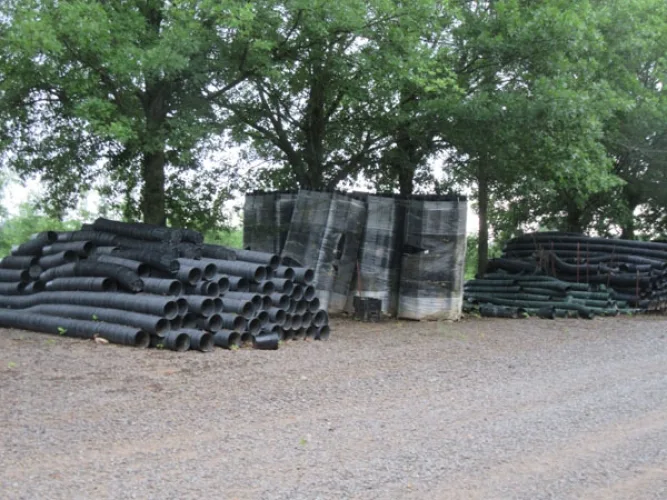 Photo #38 of GARDENS ALIVE FARMS - TN (EQUIPMENT) - EQUIPMENT AUCTION INCLUDES: LARGE QUANTITY OF JOHN DEERE TRACTORS, PICKUP TRUCKS, TRAILERS, WHEEL LOADERS, SKID STEERS, IRRIGATION EQUIPMENT, PUMPS, DUMP TRAILERS, WAGONS, GOLF CARTS & MUCH MORE