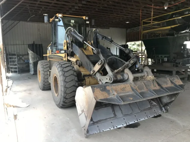 Photo #2 of GARDENS ALIVE FARMS - MI (EQUIPMENT) - EQUIPMENT AUCTION INCLUDES: 140+ JOHN DEERE TRACTORS, VOGEL ROOT DIGGER, CAT 120G MOTOR GRADER, WHEEL LOADERS, SKID STEER, TRENCHERS, PLOWS, BACKHOES, PUMPS, DUMP TRUCK, WAGONS, TRACTORS & TRAILERS,