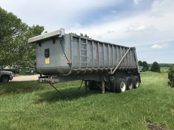 Photo #9 of GARDENS ALIVE FARMS - MI (EQUIPMENT) - EQUIPMENT AUCTION INCLUDES: 140+ JOHN DEERE TRACTORS, VOGEL ROOT DIGGER, CAT 120G MOTOR GRADER, WHEEL LOADERS, SKID STEER, TRENCHERS, PLOWS, BACKHOES, PUMPS, DUMP TRUCK, WAGONS, TRACTORS & TRAILERS,