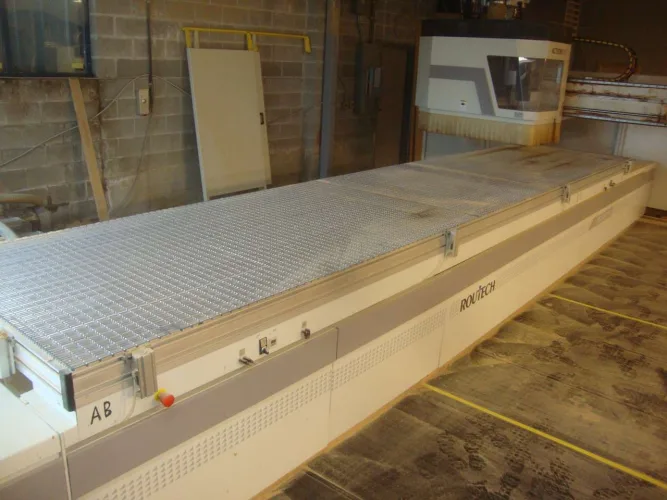 Photo #12 of RITE STYLE MANUFACTURING LTD - WOODWORKING EQUIPMENT AUCTION, INCLUDING (3) ROUTERS, (4) SANDERS, MOULDER, BEAM SAW, (2) RIP SAWS, SHAPERS & MORE