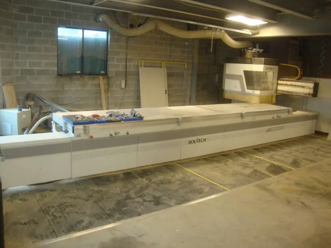 Photo #31 of RITE STYLE MANUFACTURING LTD - WOODWORKING EQUIPMENT AUCTION, INCLUDING (3) ROUTERS, (4) SANDERS, MOULDER, BEAM SAW, (2) RIP SAWS, SHAPERS & MORE