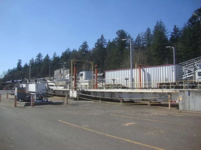 Photo #80 of GEORGIA PACIFIC CAMAS MILL - SALE OF MILLIONS OF DOLLARS OF SURPLUS STORES INVENTORY