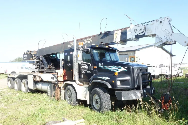 Photo #3 of CANADA NORTH GROUP/ CAMCORP STRUCTURES LTD - LARGE RECEIVERSHIP AUCTION OF A MAJOR CAMP STRUCTURES & SERVICES COMPANY, FEATURING: LATE-MODEL CONSTRUCTION/ERECTION EQUIPMENT & MODULAR/SKIDDED CAMP TRAILERS