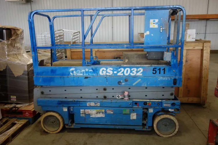 Photo #17 of CANADA NORTH GROUP/ CAMCORP STRUCTURES LTD - LARGE RECEIVERSHIP AUCTION OF A MAJOR CAMP STRUCTURES & SERVICES COMPANY, FEATURING: LATE-MODEL CONSTRUCTION/ERECTION EQUIPMENT & MODULAR/SKIDDED CAMP TRAILERS