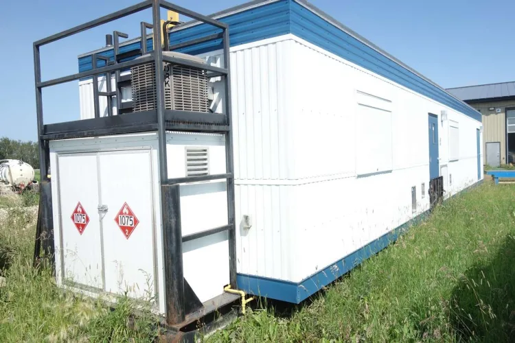 Photo #40 of CANADA NORTH GROUP/ CAMCORP STRUCTURES LTD - LARGE RECEIVERSHIP AUCTION OF A MAJOR CAMP STRUCTURES & SERVICES COMPANY, FEATURING: LATE-MODEL CONSTRUCTION/ERECTION EQUIPMENT & MODULAR/SKIDDED CAMP TRAILERS