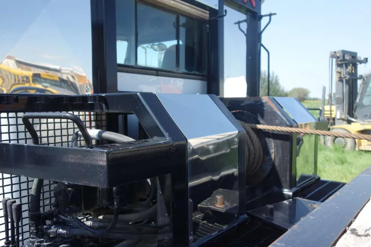 Photo #43 of CANADA NORTH GROUP/ CAMCORP STRUCTURES LTD - LARGE RECEIVERSHIP AUCTION OF A MAJOR CAMP STRUCTURES & SERVICES COMPANY, FEATURING: LATE-MODEL CONSTRUCTION/ERECTION EQUIPMENT & MODULAR/SKIDDED CAMP TRAILERS