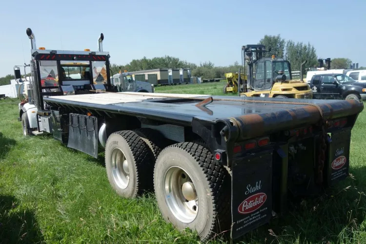 Photo #44 of CANADA NORTH GROUP/ CAMCORP STRUCTURES LTD - LARGE RECEIVERSHIP AUCTION OF A MAJOR CAMP STRUCTURES & SERVICES COMPANY, FEATURING: LATE-MODEL CONSTRUCTION/ERECTION EQUIPMENT & MODULAR/SKIDDED CAMP TRAILERS