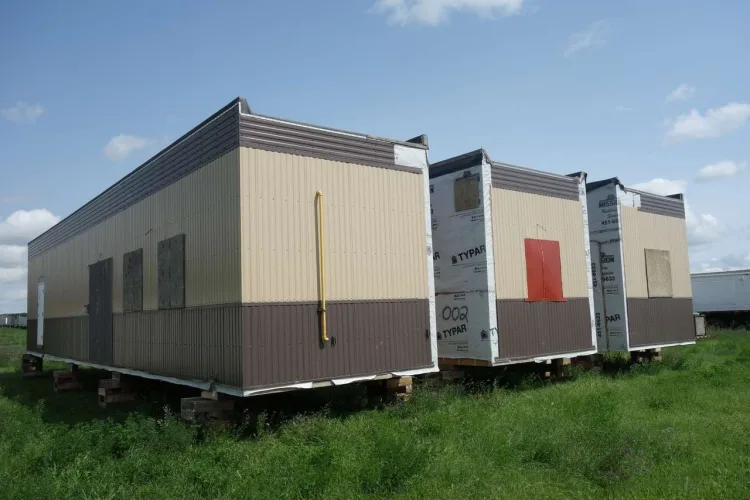 Photo #74 of CANADA NORTH GROUP/ CAMCORP STRUCTURES LTD - LARGE RECEIVERSHIP AUCTION OF A MAJOR CAMP STRUCTURES & SERVICES COMPANY, FEATURING: LATE-MODEL CONSTRUCTION/ERECTION EQUIPMENT & MODULAR/SKIDDED CAMP TRAILERS