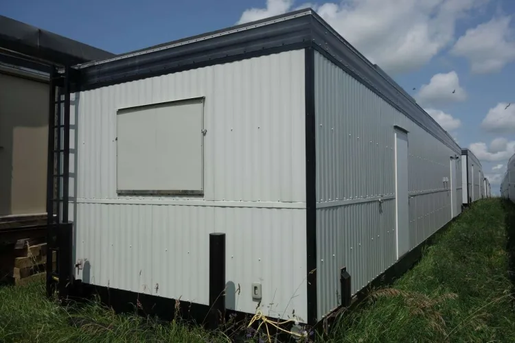 Photo #82 of CANADA NORTH GROUP/ CAMCORP STRUCTURES LTD - LARGE RECEIVERSHIP AUCTION OF A MAJOR CAMP STRUCTURES & SERVICES COMPANY, FEATURING: LATE-MODEL CONSTRUCTION/ERECTION EQUIPMENT & MODULAR/SKIDDED CAMP TRAILERS