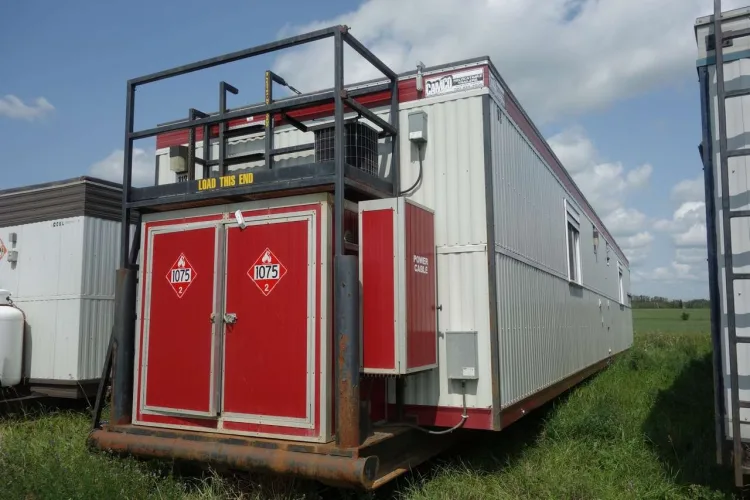 Photo #85 of CANADA NORTH GROUP/ CAMCORP STRUCTURES LTD - LARGE RECEIVERSHIP AUCTION OF A MAJOR CAMP STRUCTURES & SERVICES COMPANY, FEATURING: LATE-MODEL CONSTRUCTION/ERECTION EQUIPMENT & MODULAR/SKIDDED CAMP TRAILERS