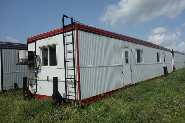Photo #88 of CANADA NORTH GROUP/ CAMCORP STRUCTURES LTD - LARGE RECEIVERSHIP AUCTION OF A MAJOR CAMP STRUCTURES & SERVICES COMPANY, FEATURING: LATE-MODEL CONSTRUCTION/ERECTION EQUIPMENT & MODULAR/SKIDDED CAMP TRAILERS