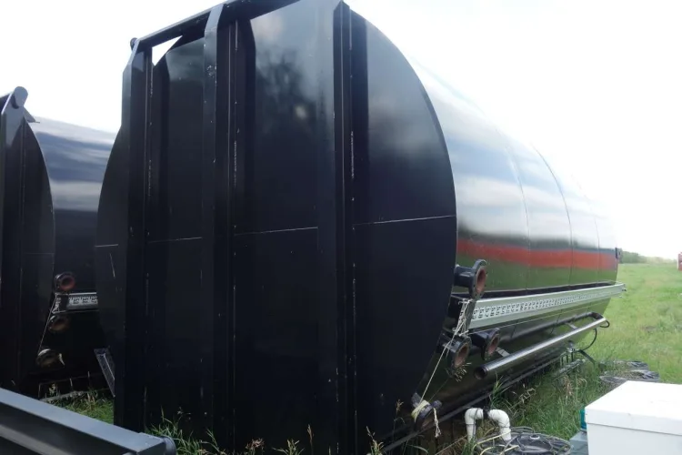 Photo #96 of CANADA NORTH GROUP/ CAMCORP STRUCTURES LTD - LARGE RECEIVERSHIP AUCTION OF A MAJOR CAMP STRUCTURES & SERVICES COMPANY, FEATURING: LATE-MODEL CONSTRUCTION/ERECTION EQUIPMENT & MODULAR/SKIDDED CAMP TRAILERS