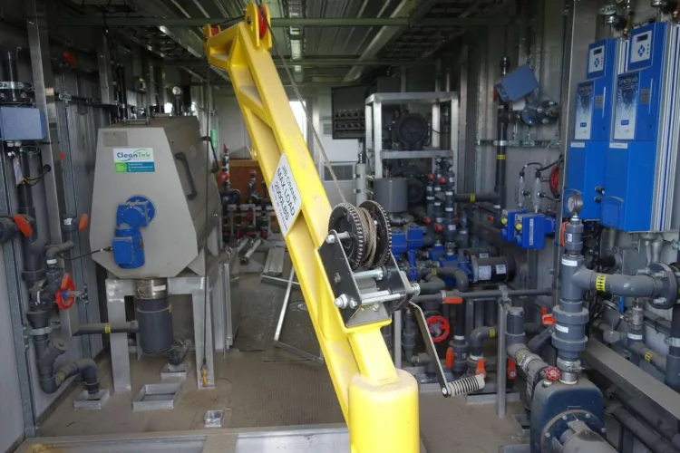 Photo #98 of CANADA NORTH GROUP/ CAMCORP STRUCTURES LTD - LARGE RECEIVERSHIP AUCTION OF A MAJOR CAMP STRUCTURES & SERVICES COMPANY, FEATURING: LATE-MODEL CONSTRUCTION/ERECTION EQUIPMENT & MODULAR/SKIDDED CAMP TRAILERS